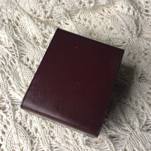 Vintage Gruen Red Original Wrist Watch Display Storage Box Case - Picture 4 of 16